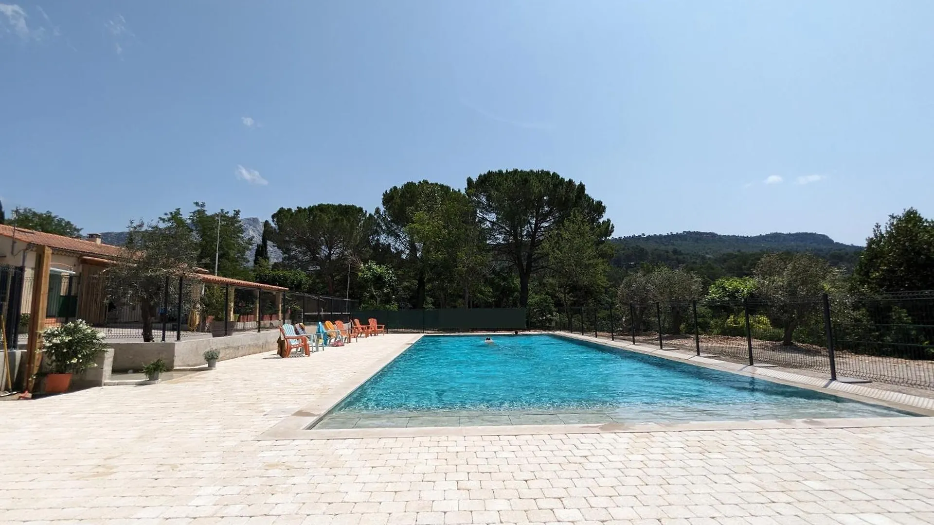 Camping Sainte Victoire Beaurecueil 0*,  France